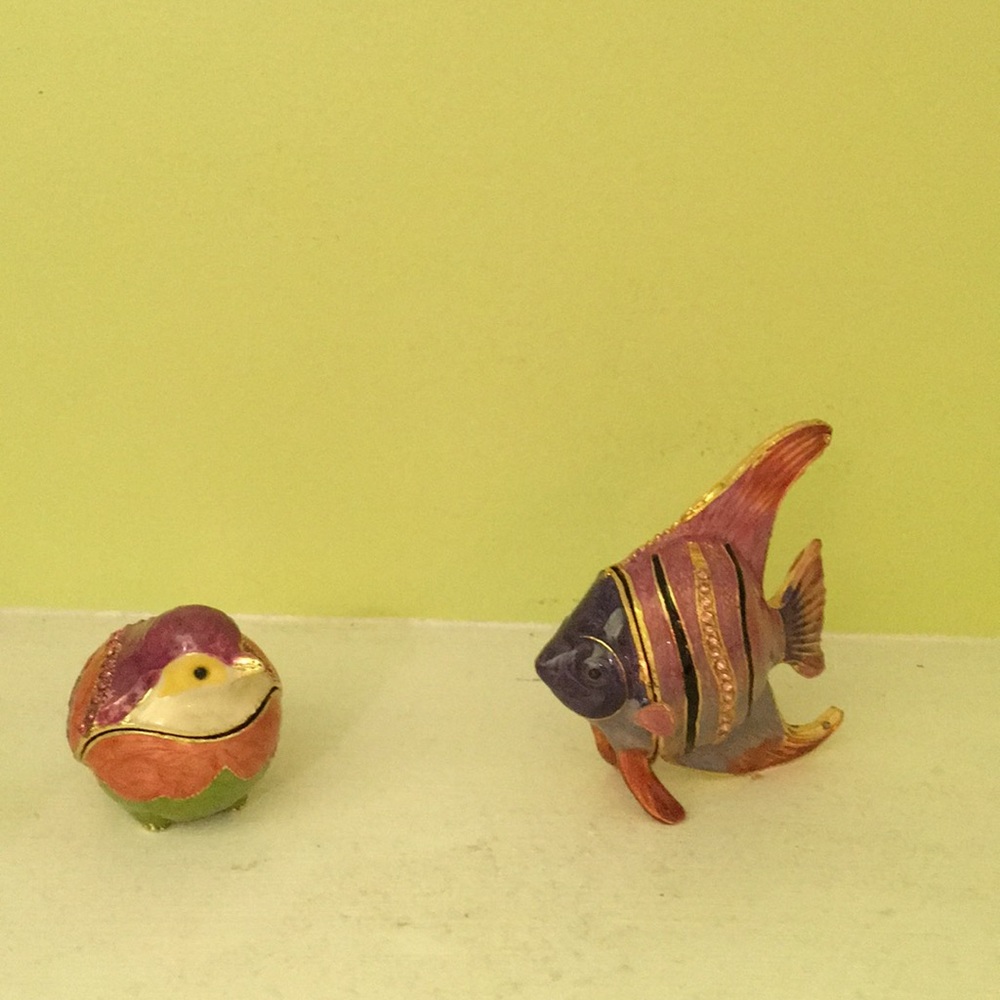 Bird and fish home accents